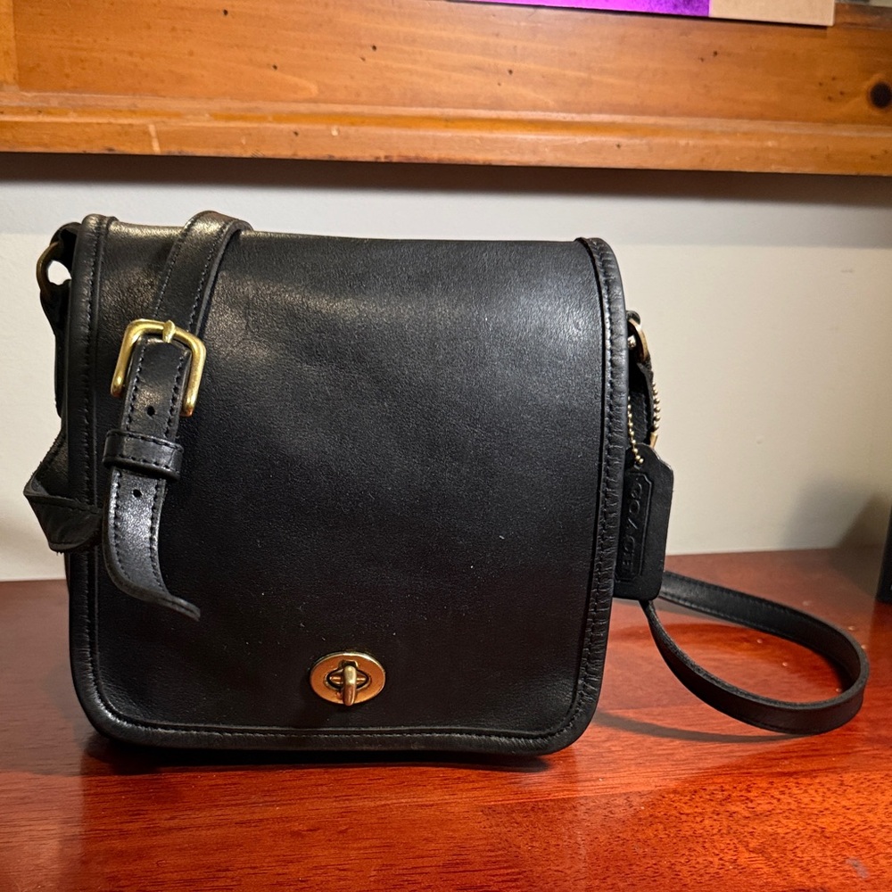 Vintage Coach #9076 Black Leather Bag